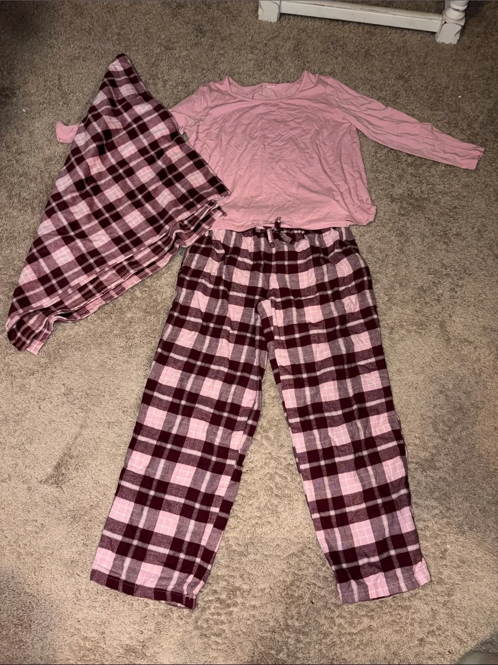 Liz Claiborne Pink and Burgundy Plaid Pajama Set with Matching Blanket